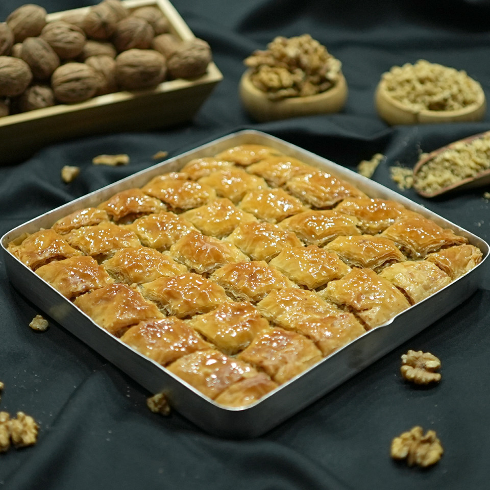 Cevizli Ev Baklava Tepsisi